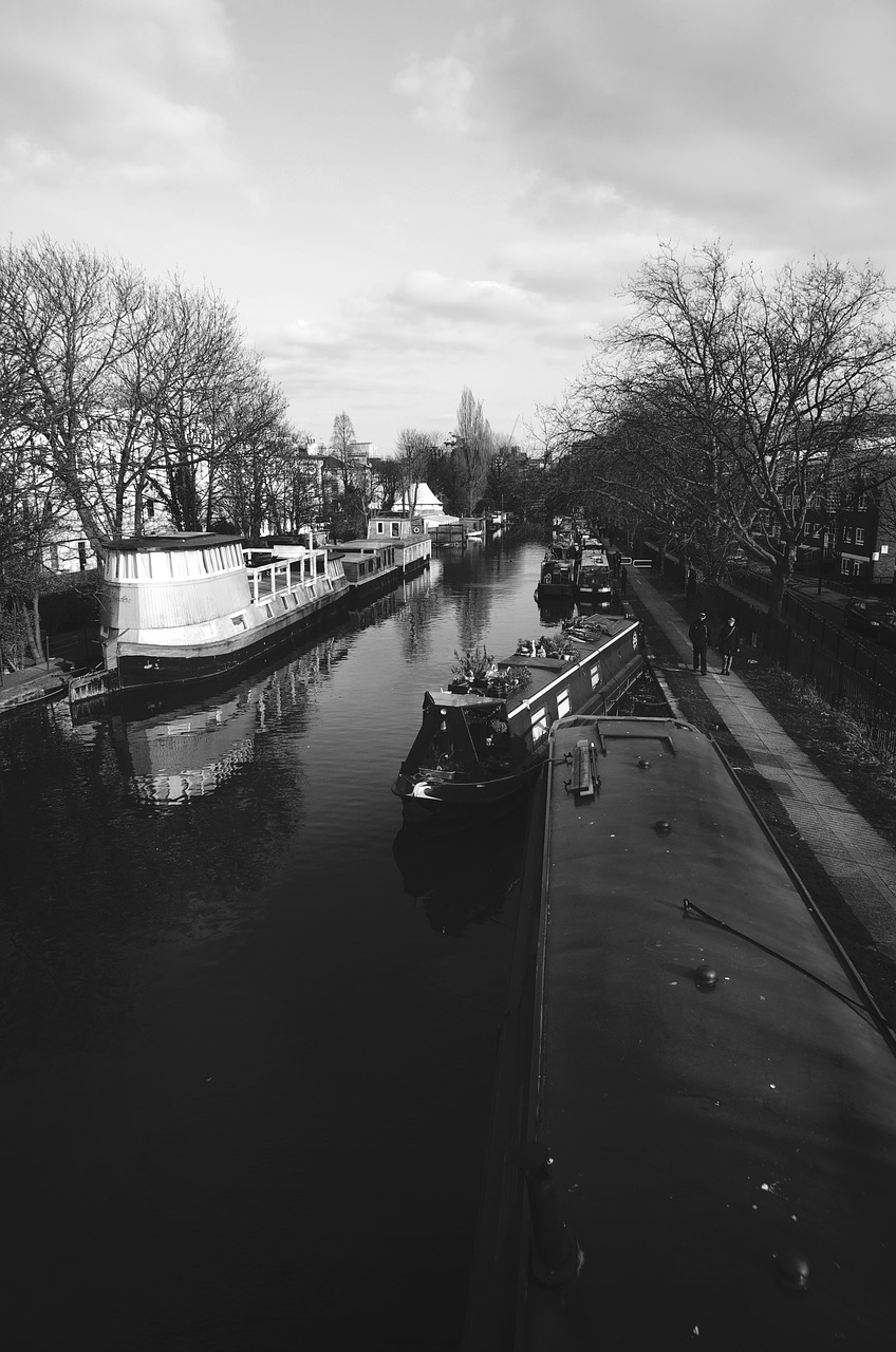 london street canal free photo