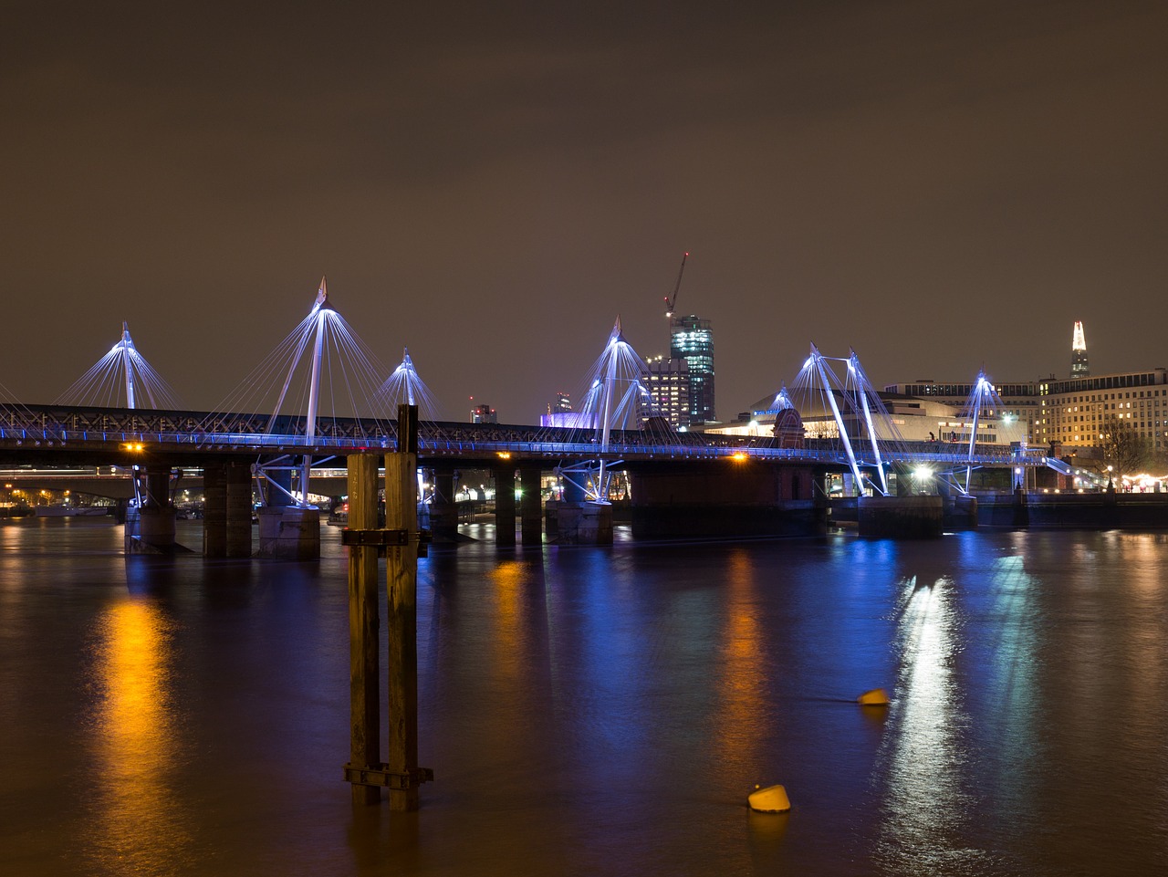 london night bridge free photo