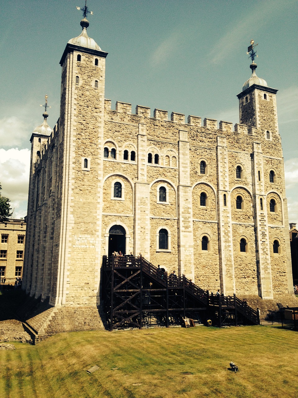 london tower tower of london free photo