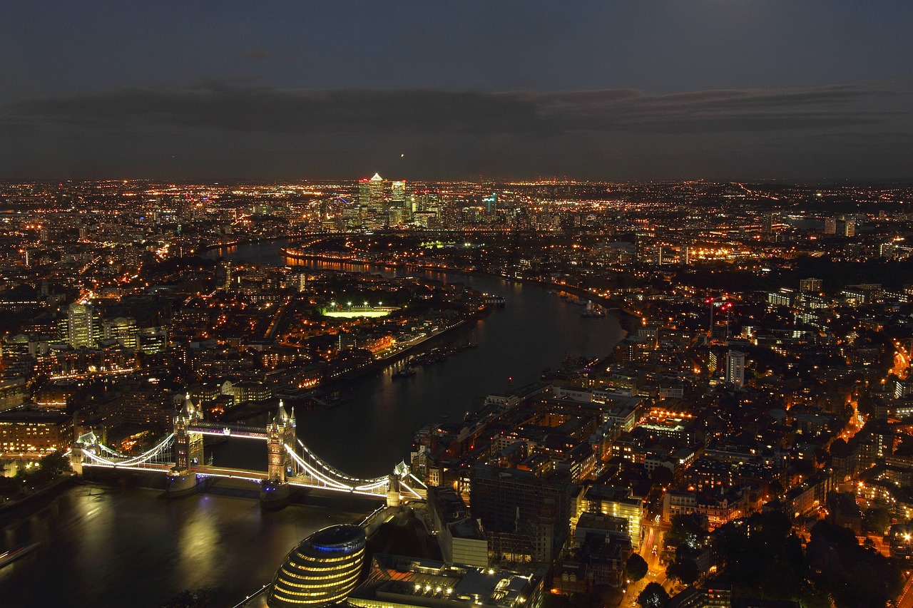 london night city free photo