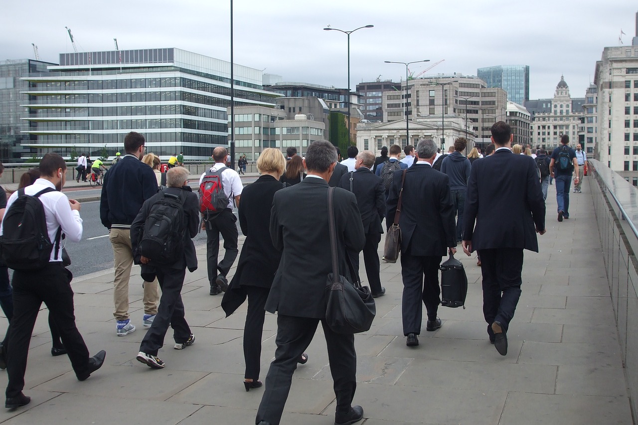 london bridge commuters london free photo