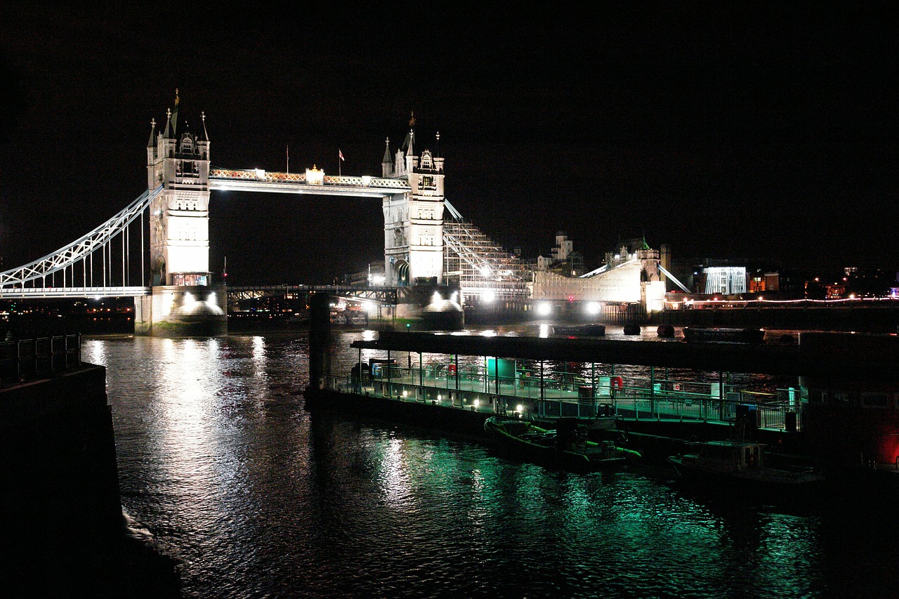 london bridge night london night view free photo