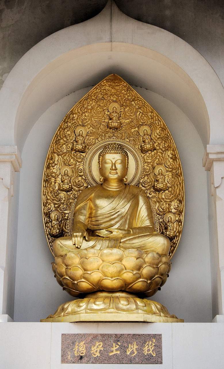 london peace pagoda buddha religion free photo