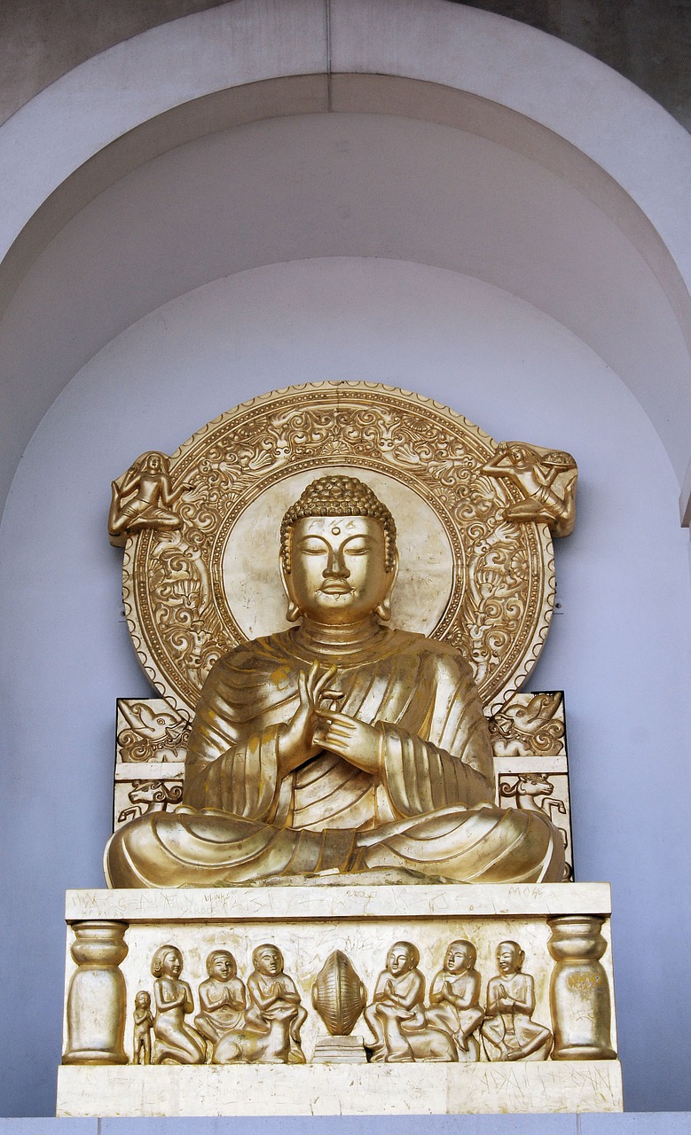 london peace pagoda buddha religion free photo