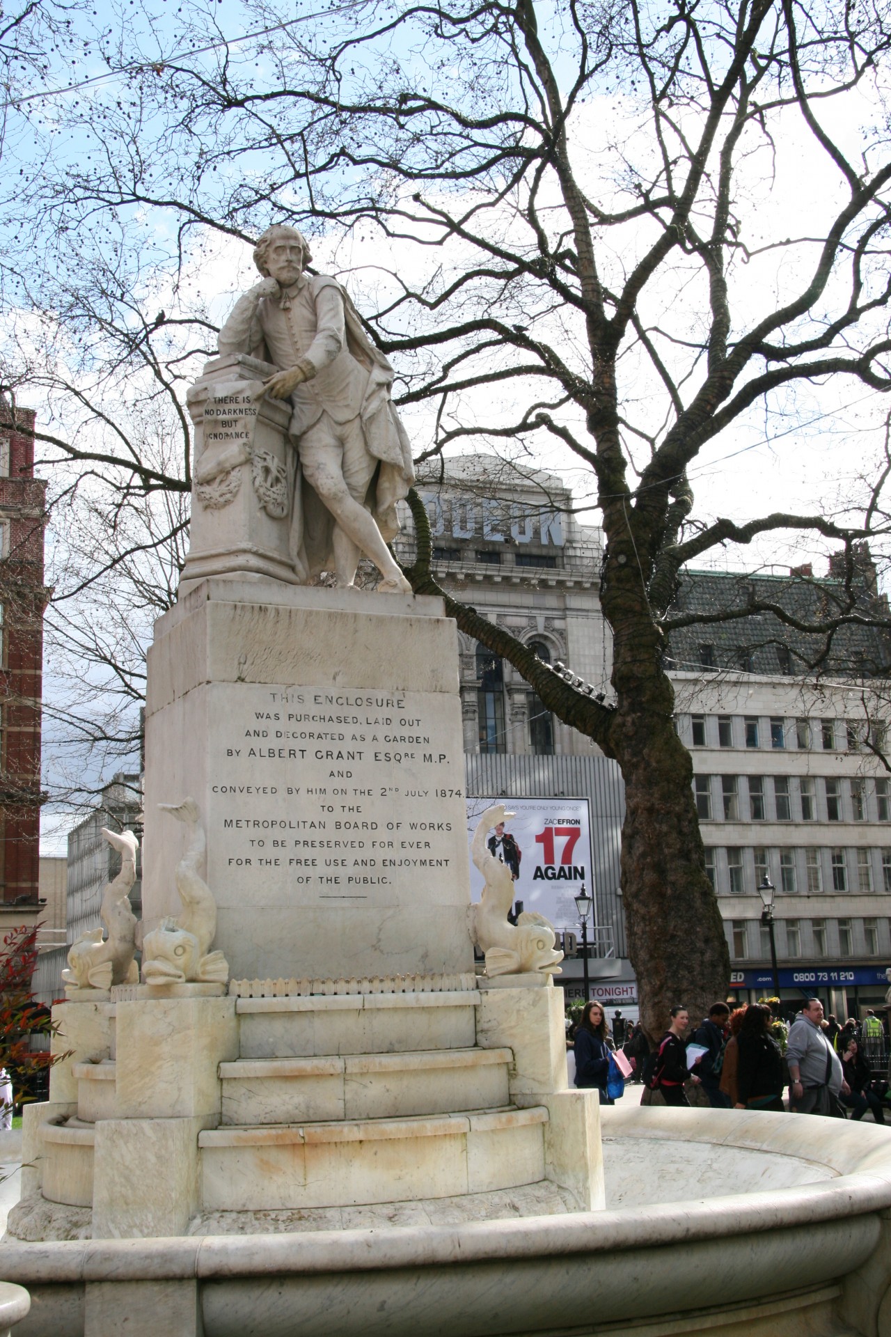 london statue london statue free photo