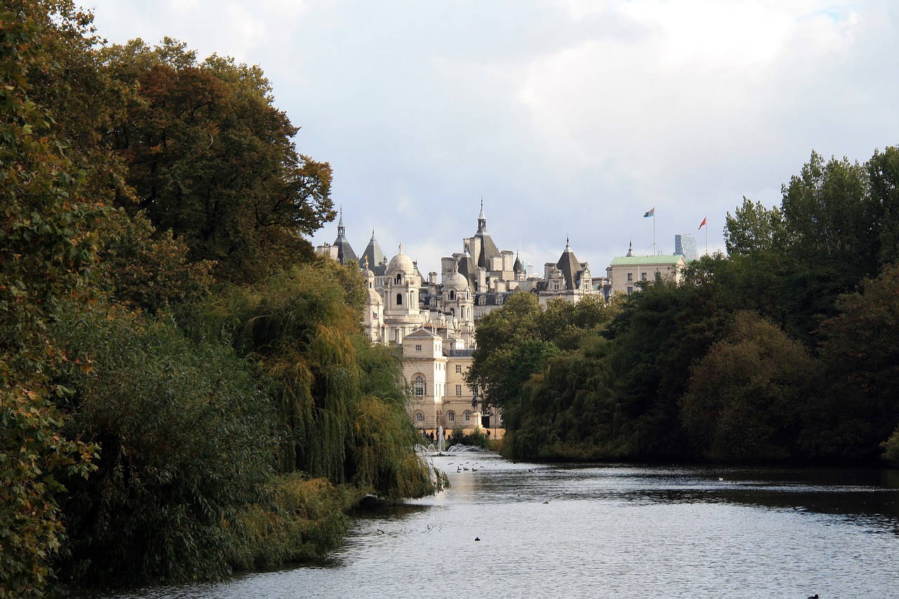 london uk  st jame's park  tourism free photo