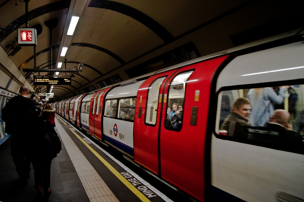 london underground metro london free photo