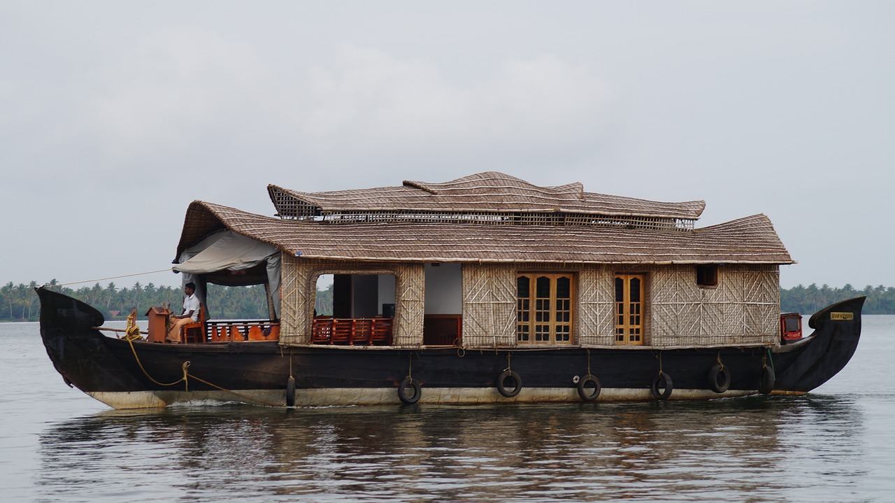 lone house  house on waters  kerala free photo