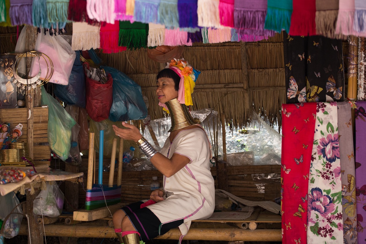 long-necked tribe thailand women free photo