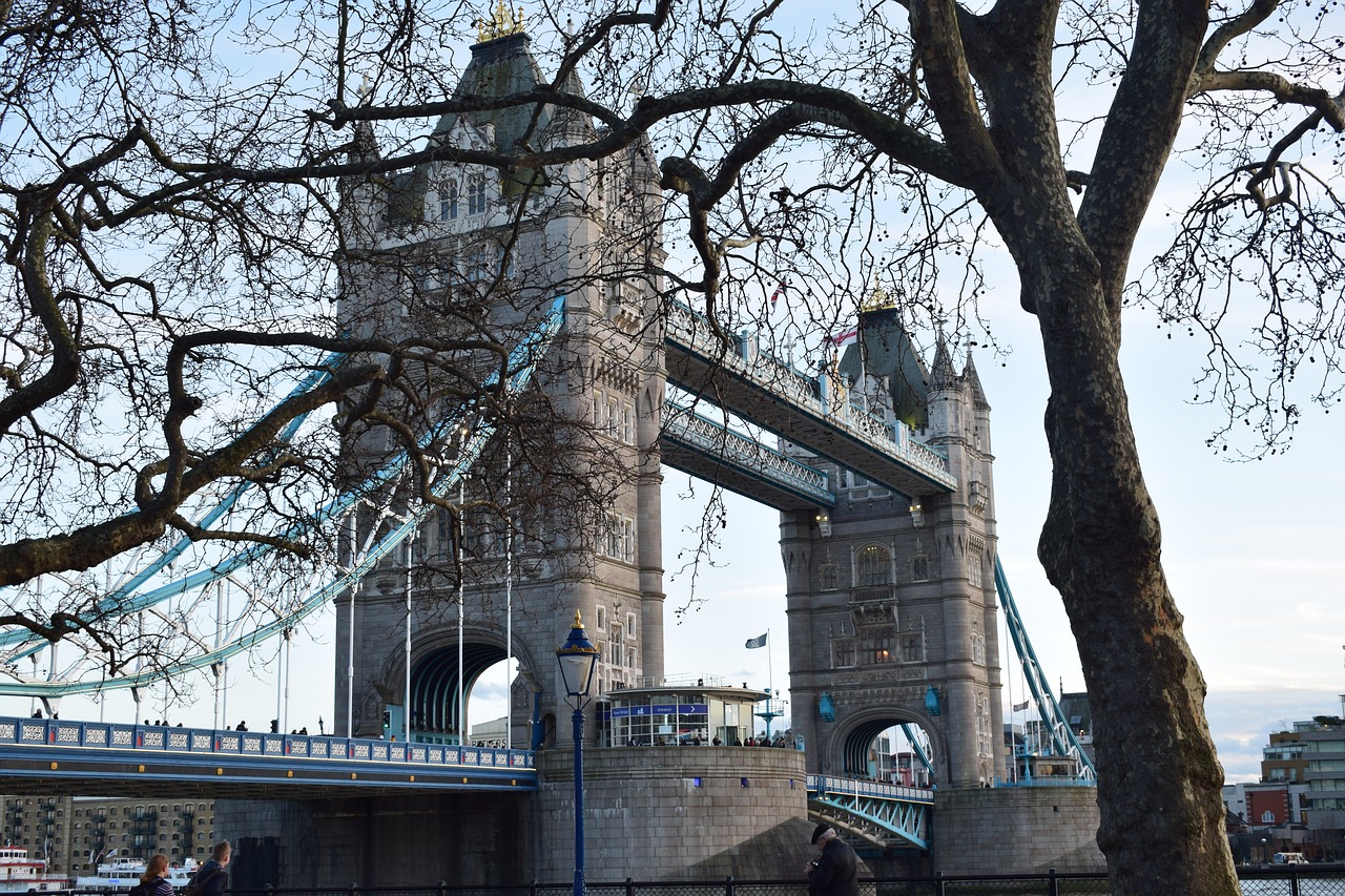 lonlon  uk  tower bridge free photo