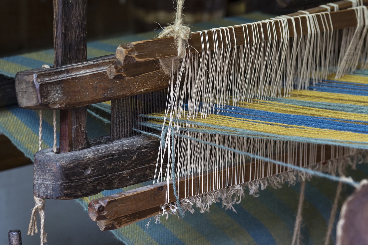 loom weaving middle ages free photo