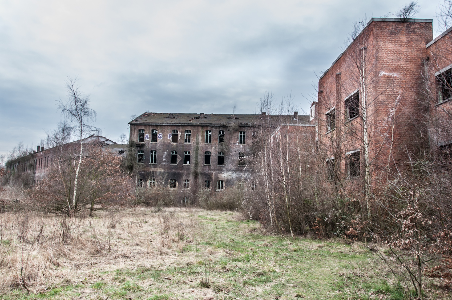 urban stone building free photo