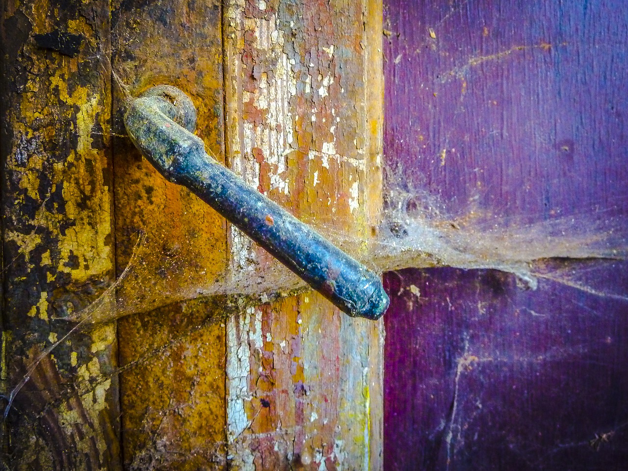 lost place door jack free photo