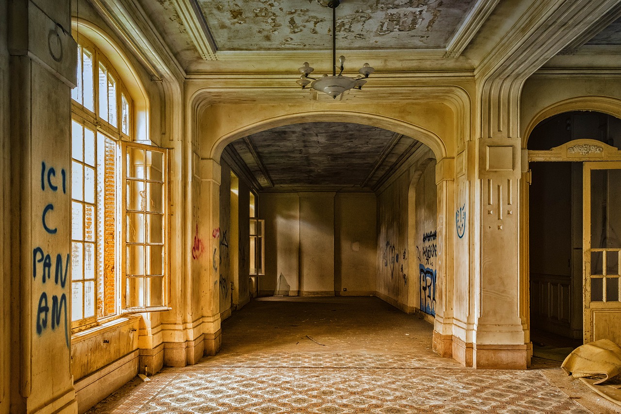 lost places hotel luxury free photo