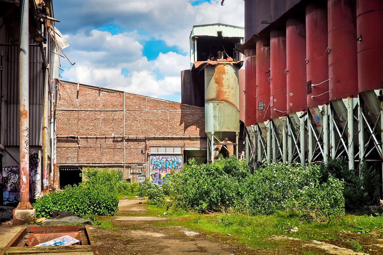 lost places rooms leave free photo