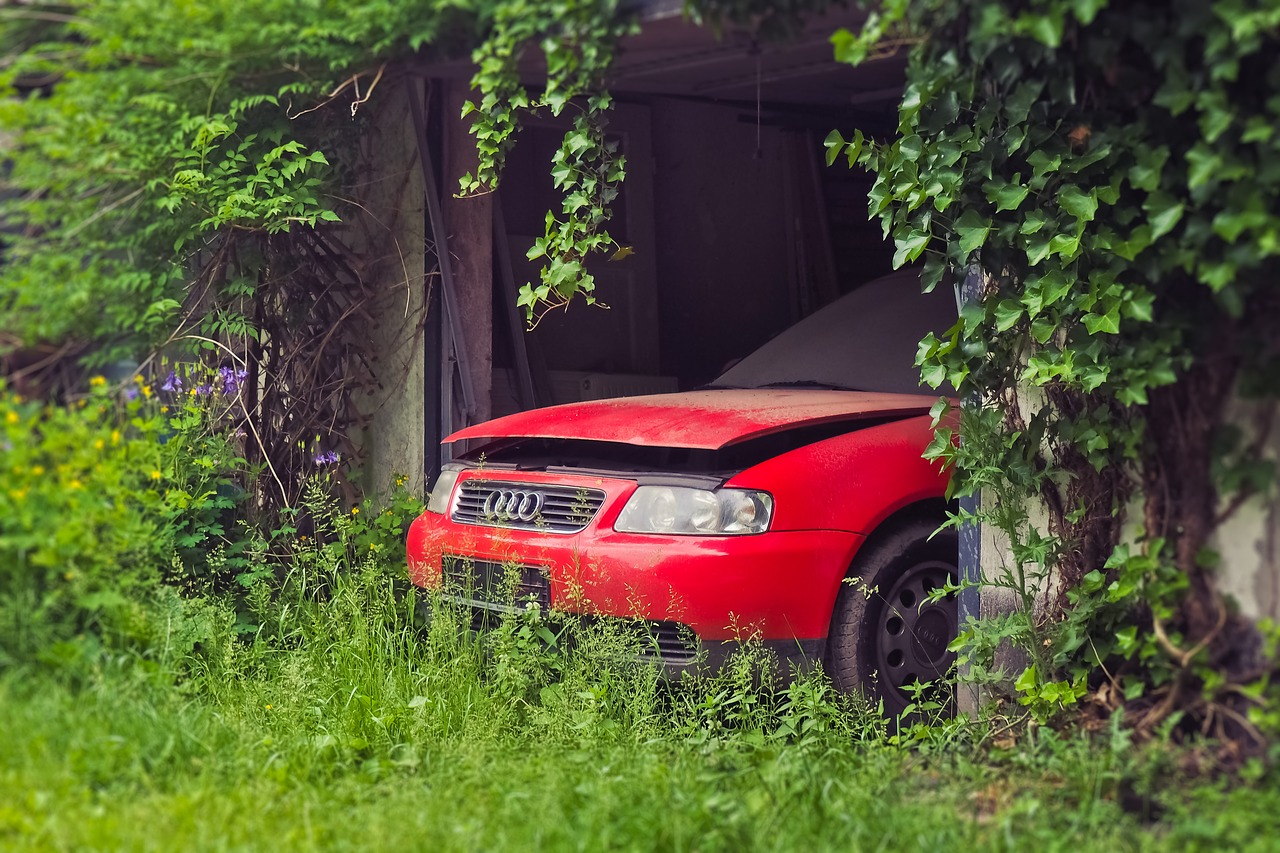 lost places  garage  auto free photo