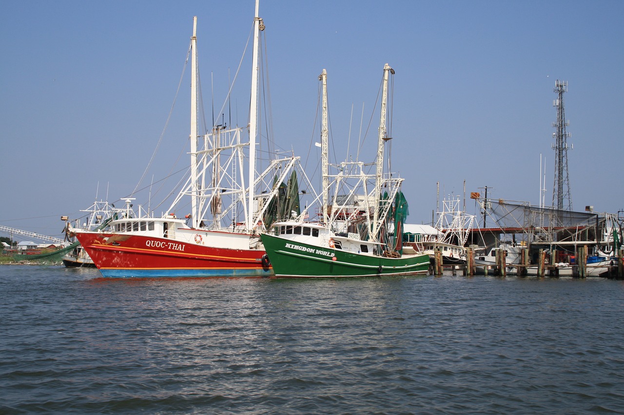 louisiana shrimp boat commercial fishing free photo