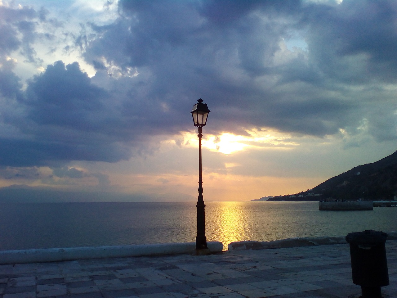 loutraki port sea free photo