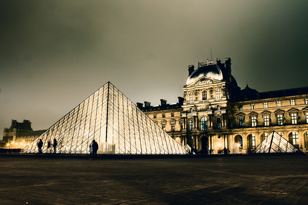 louvre museum paris free photo