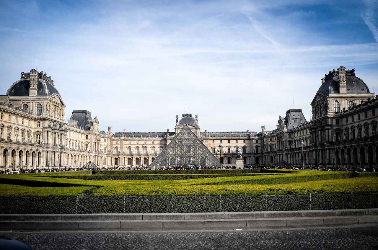 louvre paris france free photo