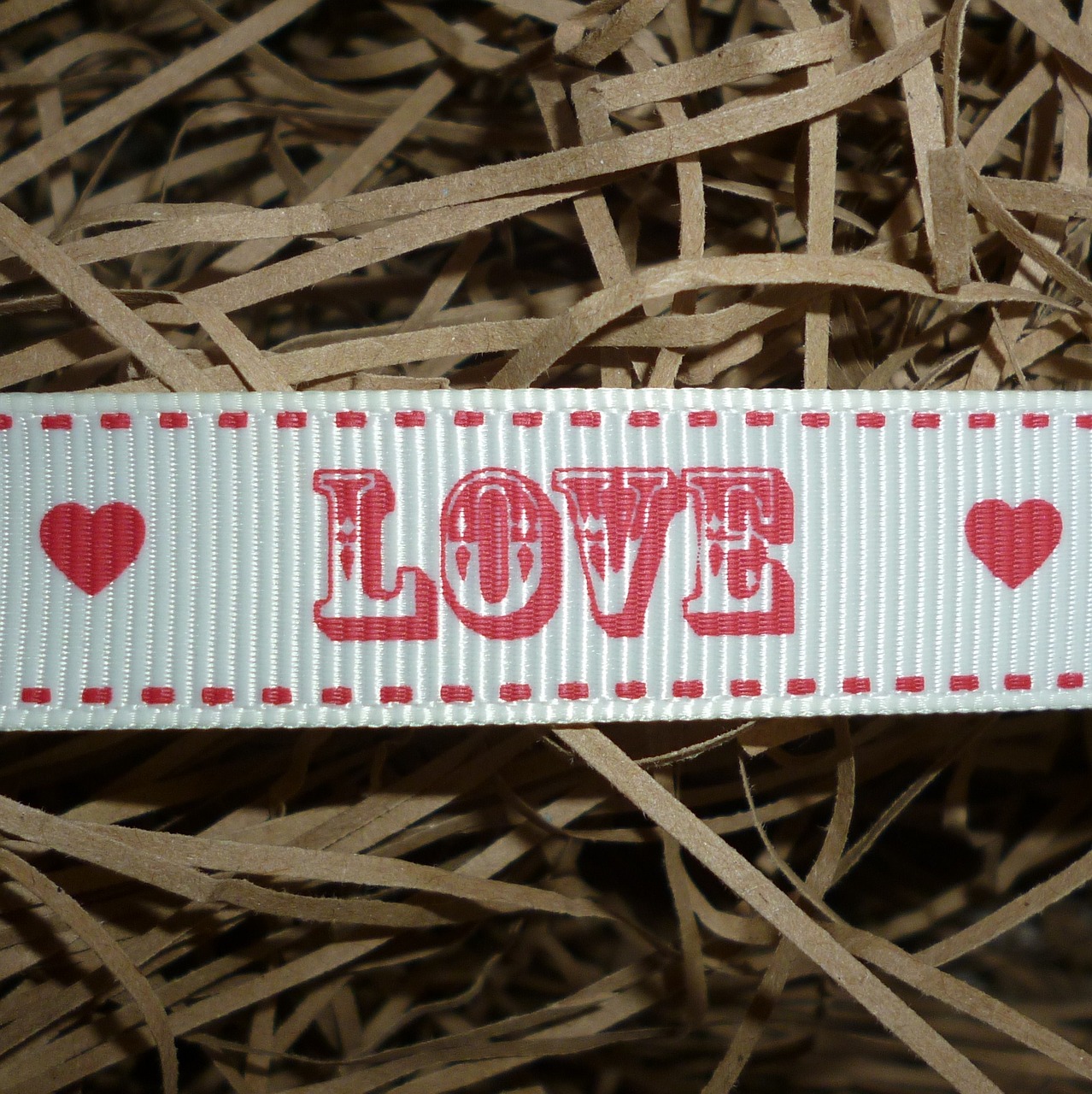 love heart ribbon free photo