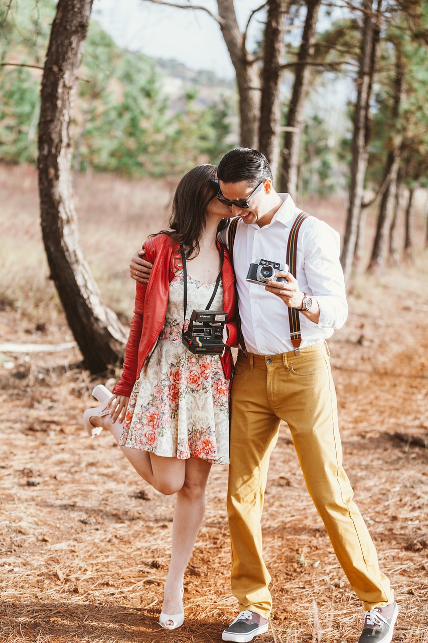 nature couple in love grooms free photo