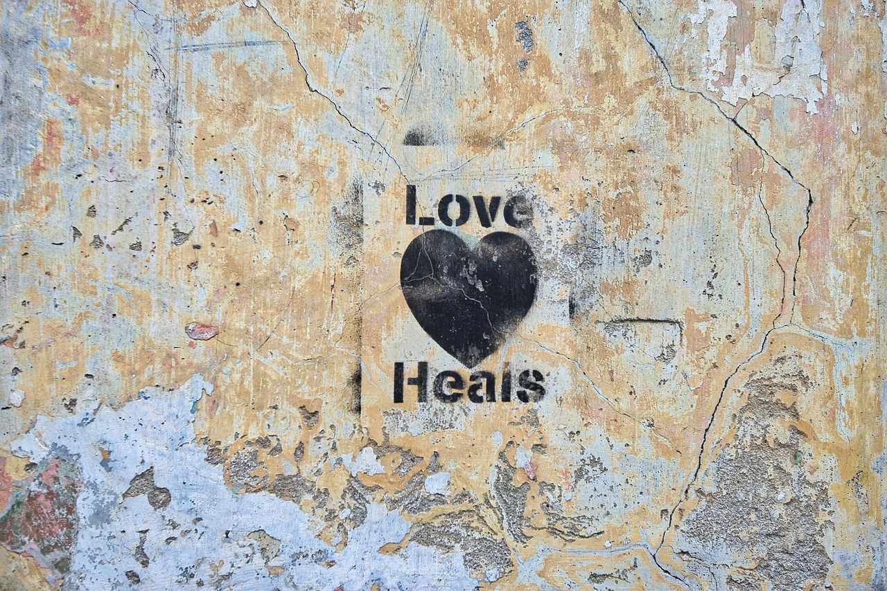 love healing sign free photo