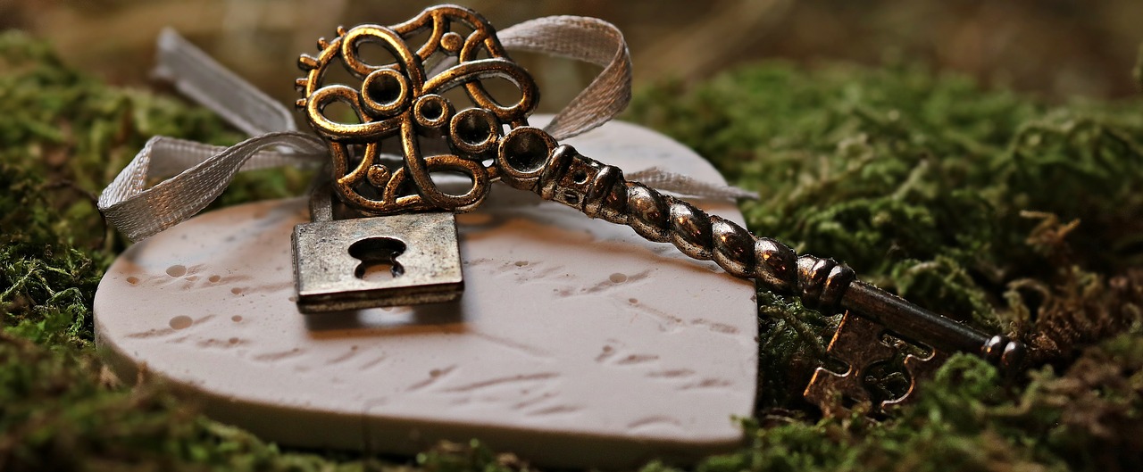 love heart key free photo