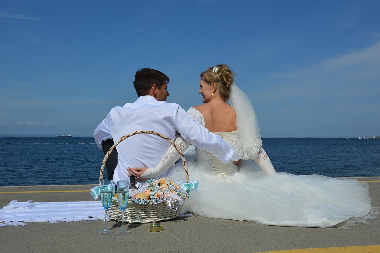 love wedding sea free photo