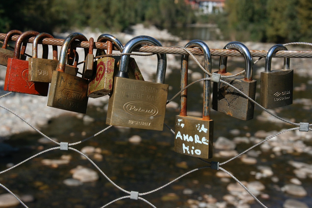 love locks italy cannobio free photo