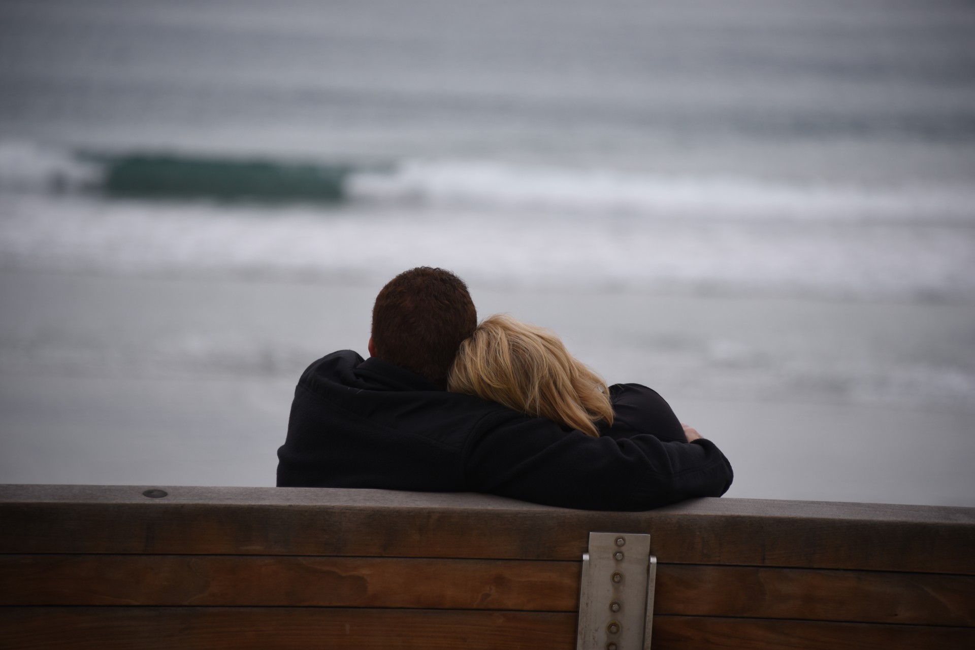 lovers couple hugging free photo