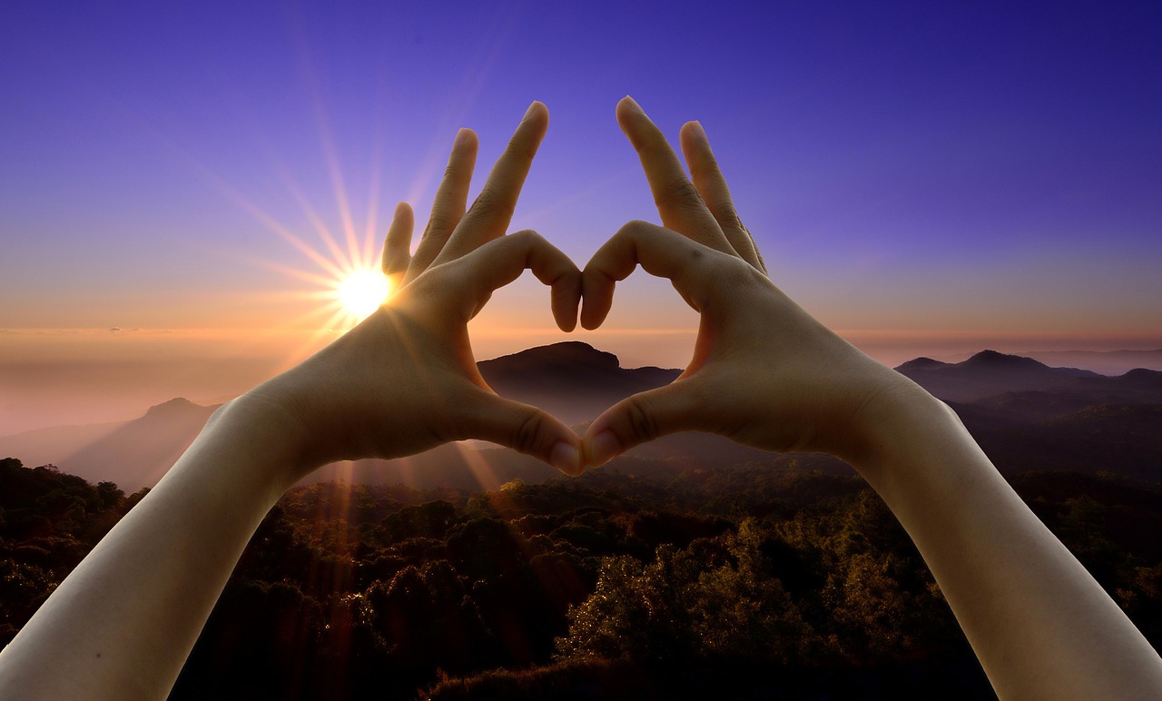 love sign hands sunset free photo