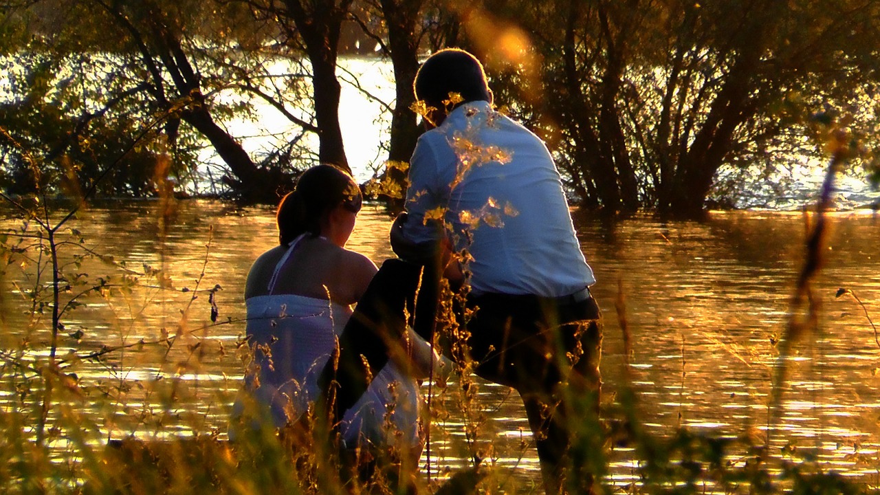 lovers abendstimmung sunset free photo