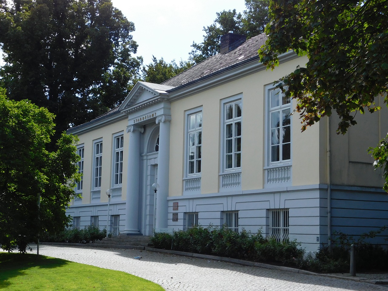 hanseatic city of lübeck registry office transliterated villa free photo
