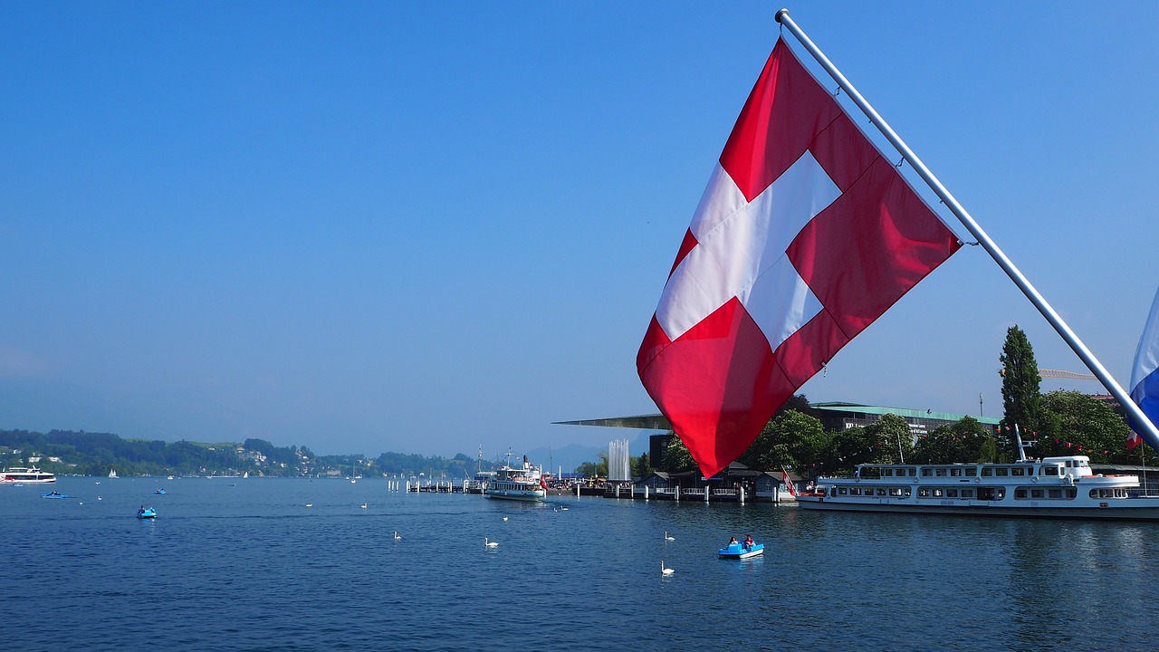 lucerne  lake lucerne region  switzerland free photo