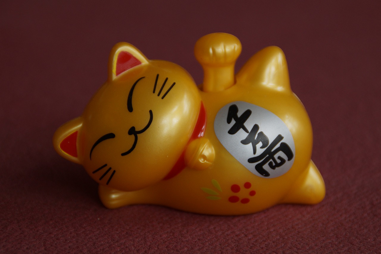 lucky cat  lucky charm  japanese free photo