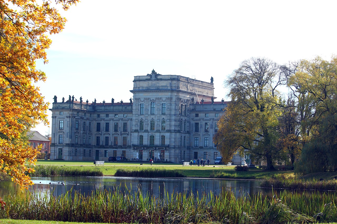 ludwigslust-parchim castle park castle free photo