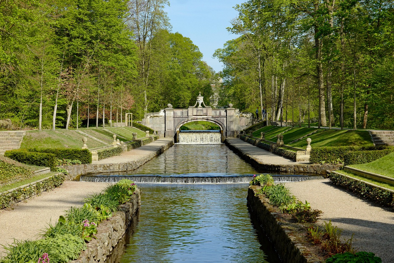 ludwigslust-parchim  schlossgarten  castle park free photo