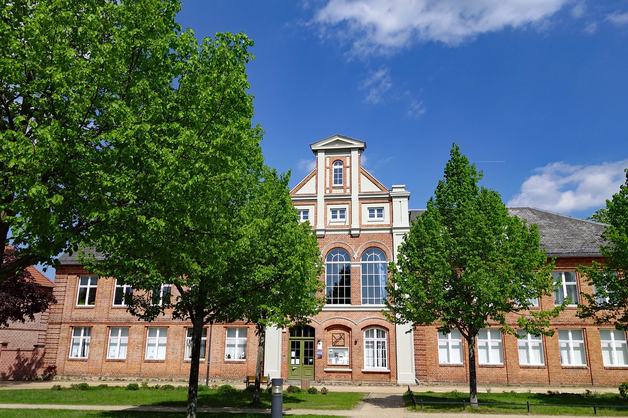 ludwigslust-parchim  mecklenburg western pomerania  former rector of the school free photo