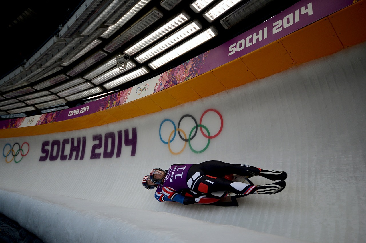 luge doubles training run speed free photo