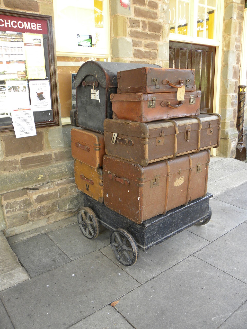 luggage suitcase station platform free photo
