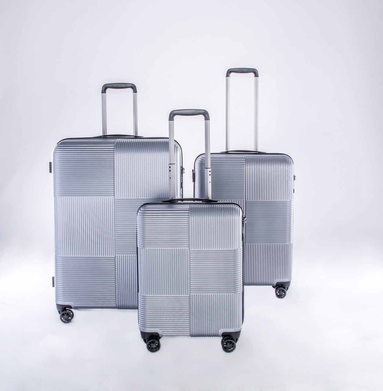 luggage case case metallic luguage free photo