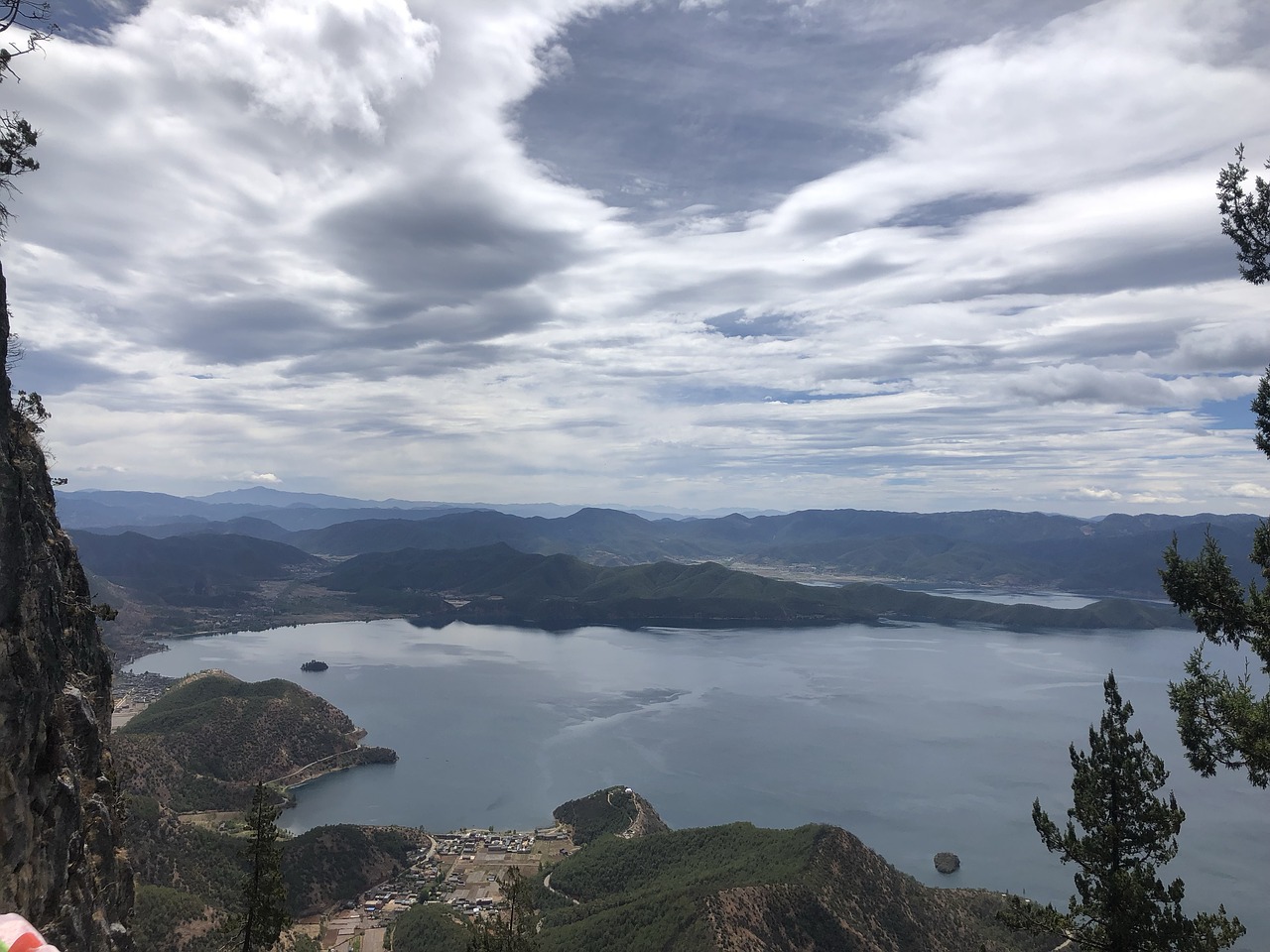 lugu lake  china  lake free photo