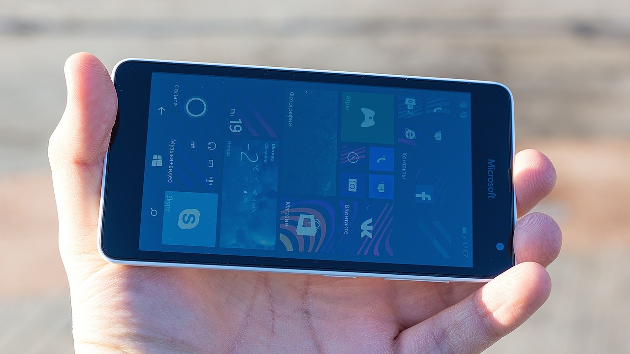 lumia 525 smartphone review free photo