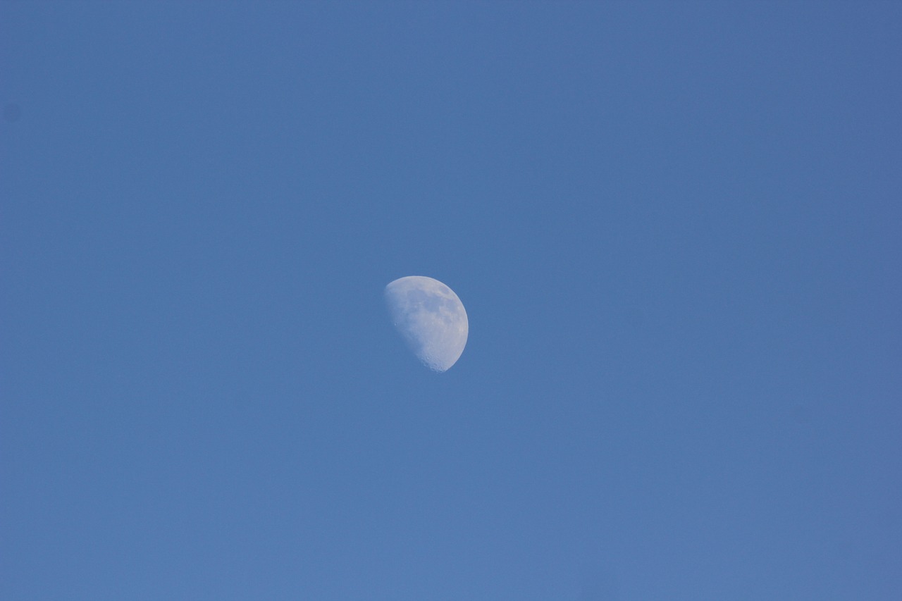 luna sky clear free photo