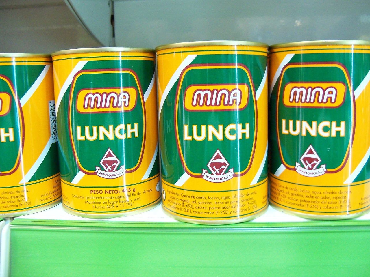 lunch canned food generic free photo