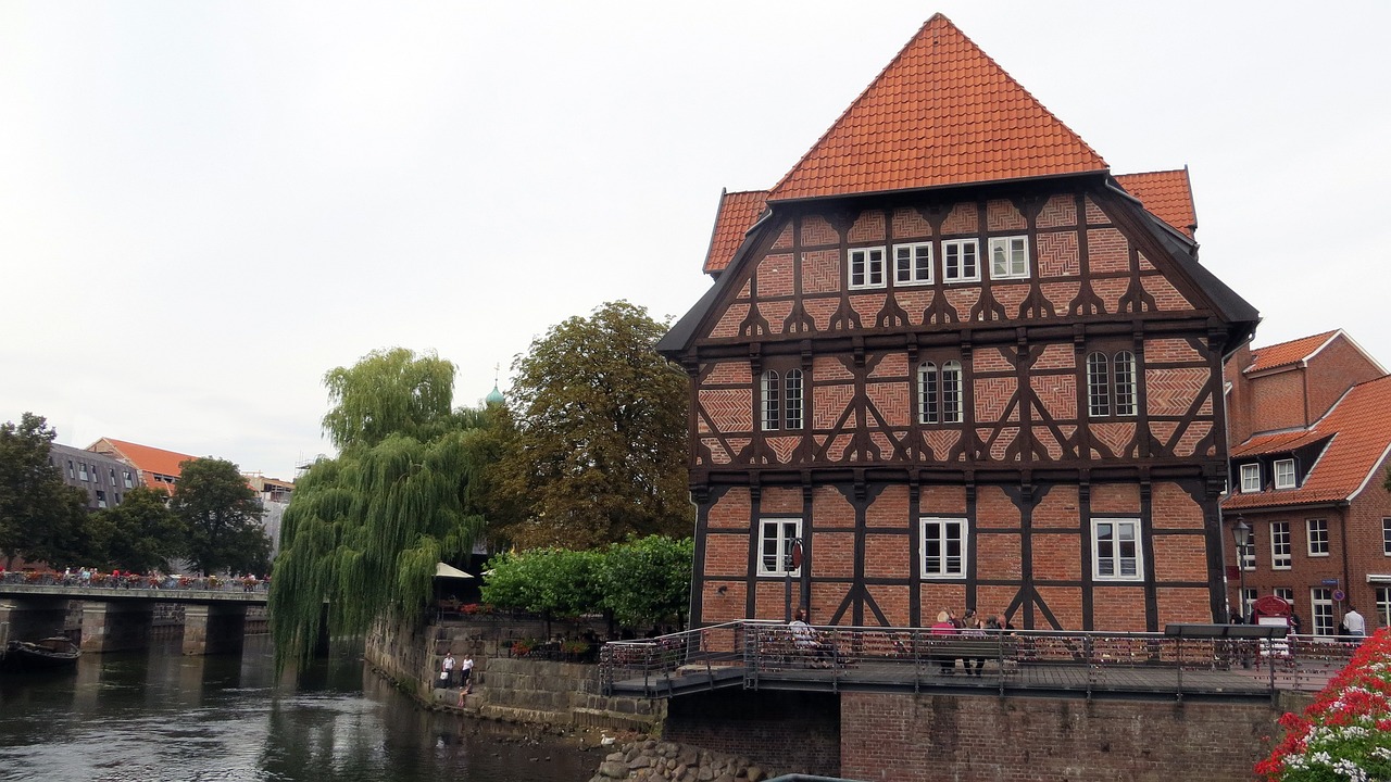 lüneburg building facade free photo