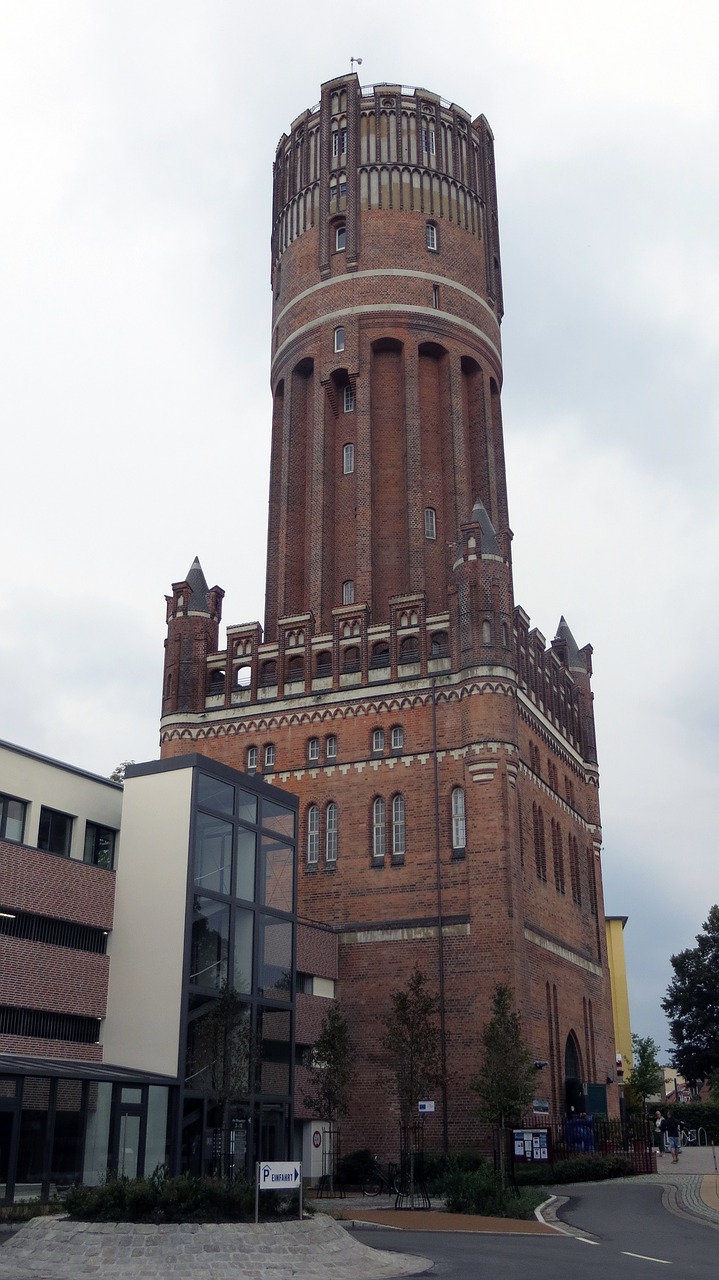 lüneburg building facade free photo