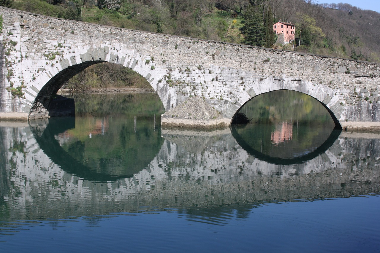 lunigiana devil's bridge tuscany free photo