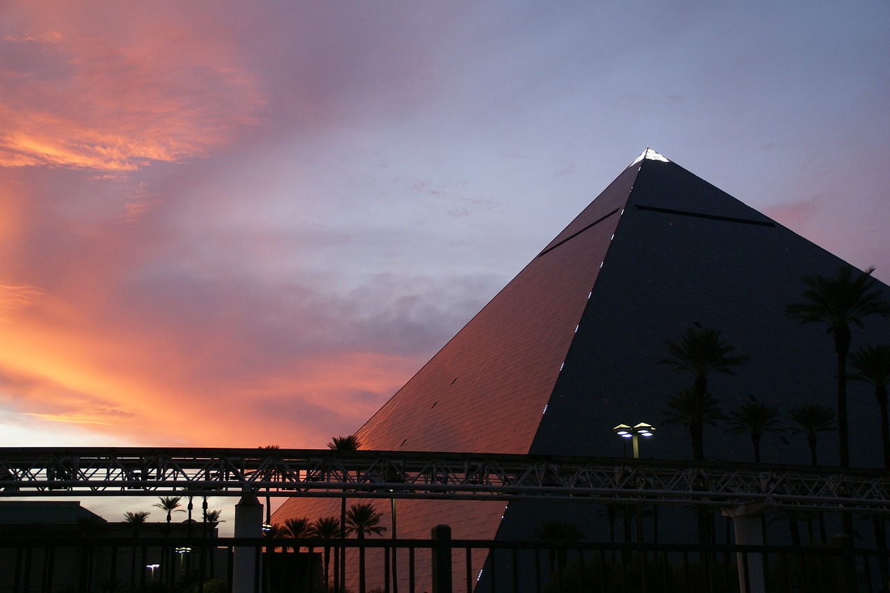 luxor hotel las vegas free photo